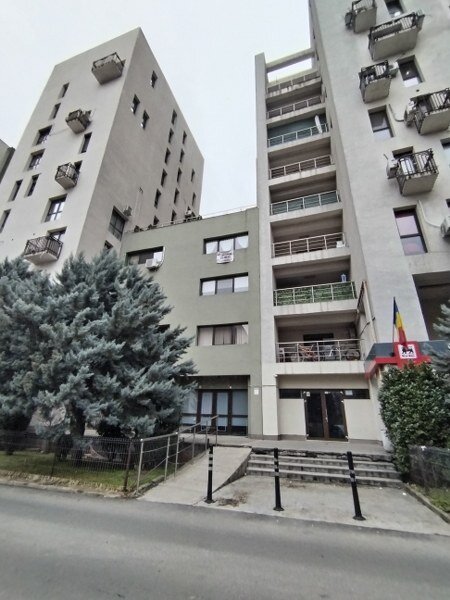 Berceni, Moldovita, parter, 52mp, vad comercial, open space, comision zero.