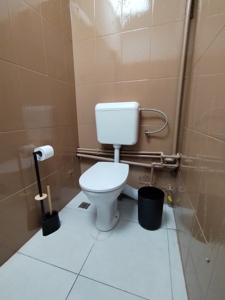 Berceni, Moldovita, parter, 52mp, vad comercial, open space, comision zero.